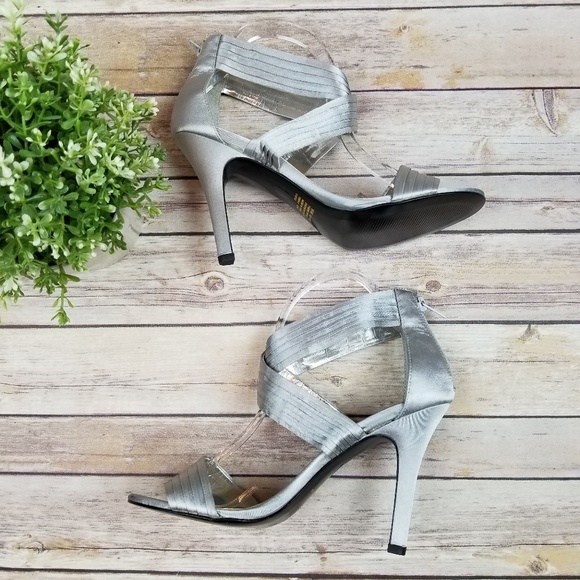 JACQUELINE FERRAR Silver Strappy High Heel Sandals - Picture 7 of 8